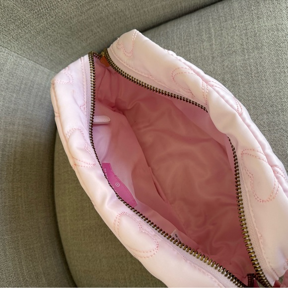 Stoney Clover Travel Bundle - Picture 10 of 12